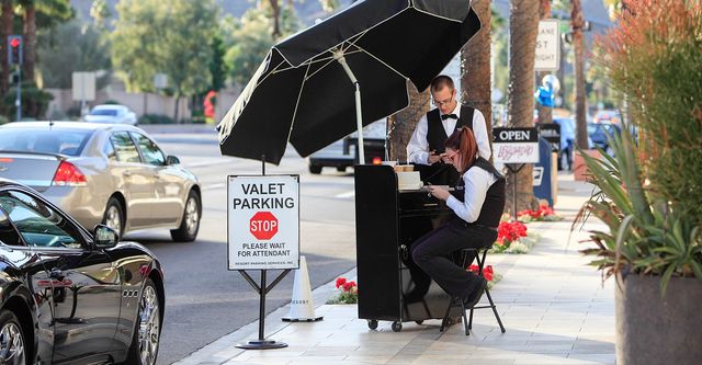 Valet Parking- A perfect parking system